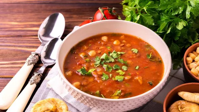 طريقة عمل شوربة الحريرة المغربية
