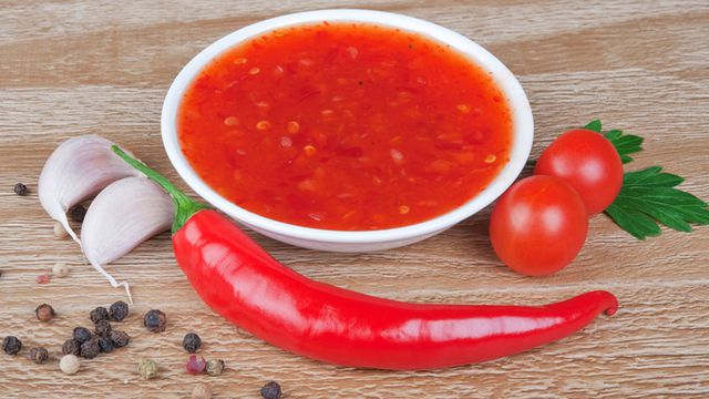 طريقة عمل صوص حار