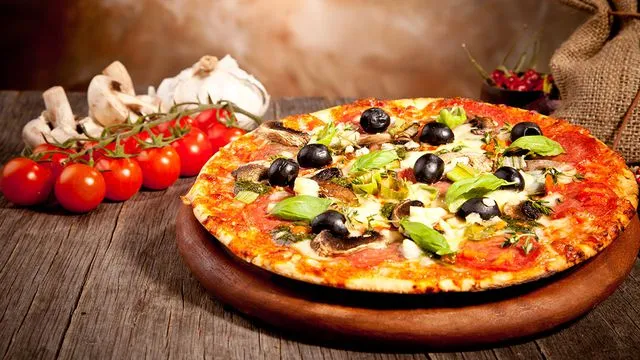 طريقة عمل البيتزا الايطالية