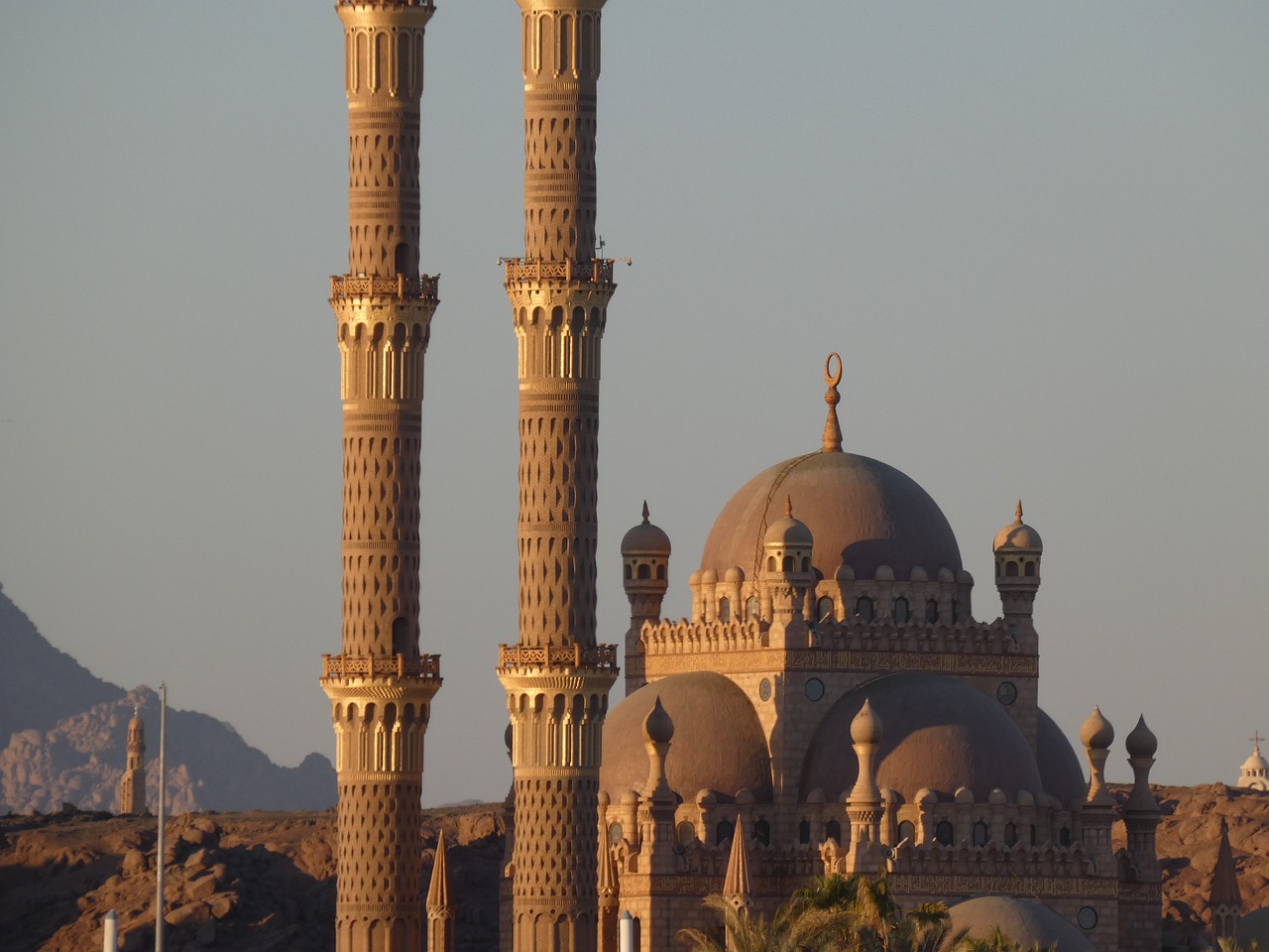 قصة النبي ﷺ وبناء الكعبة