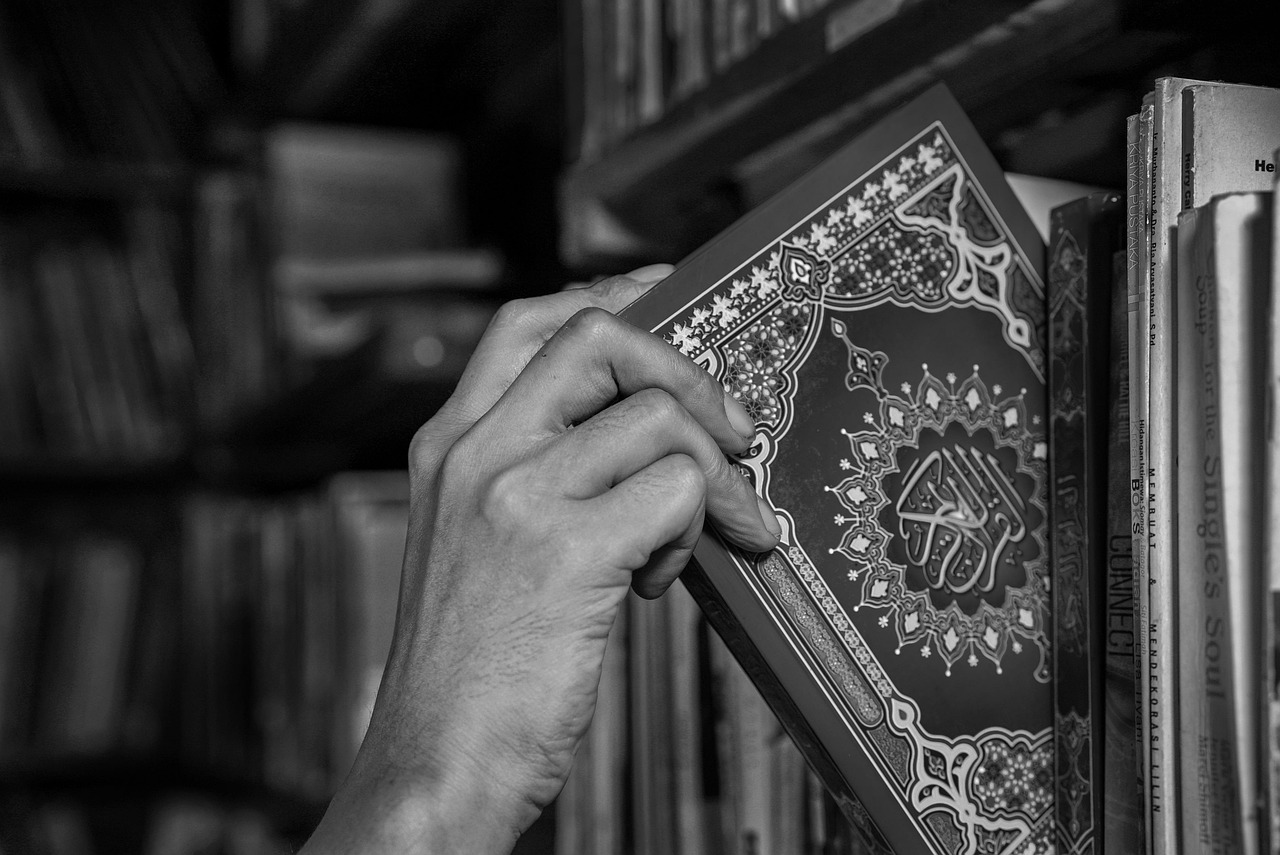 خلفاء العصر العباسي الثالث