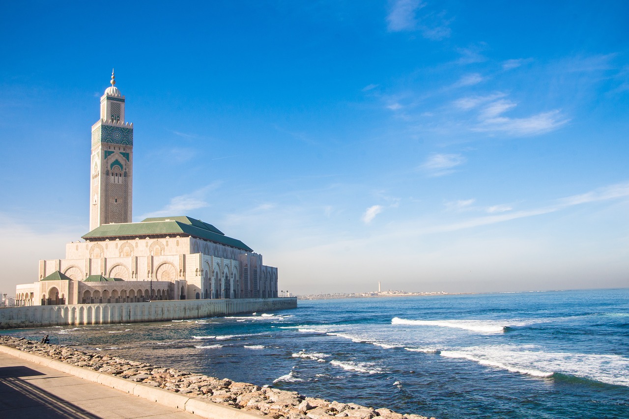  العلاقات الخارجية في الأسرة